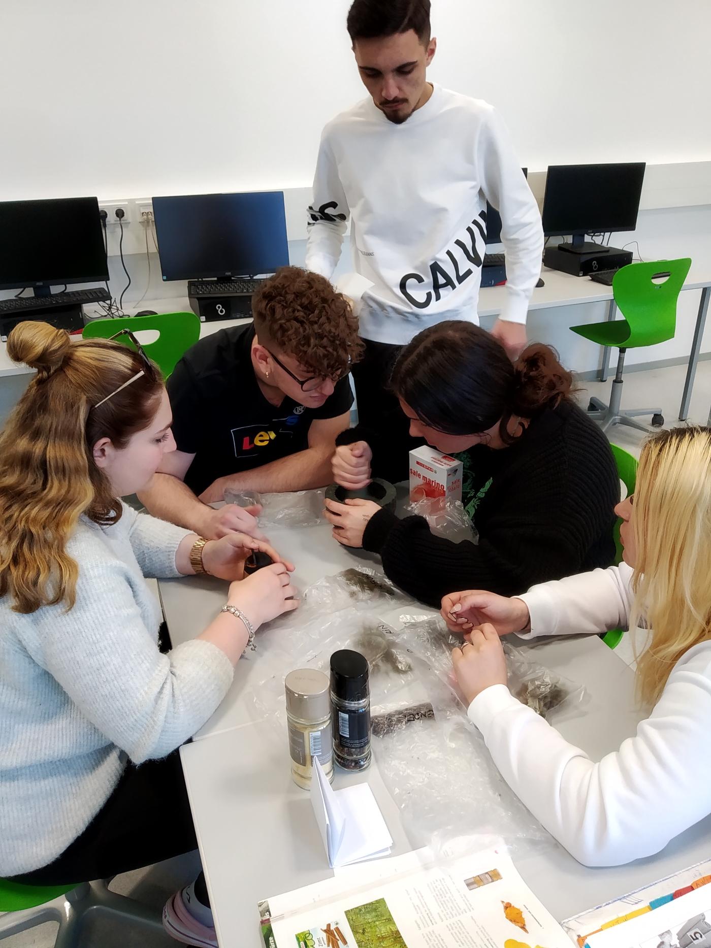 Interessierte Blicke