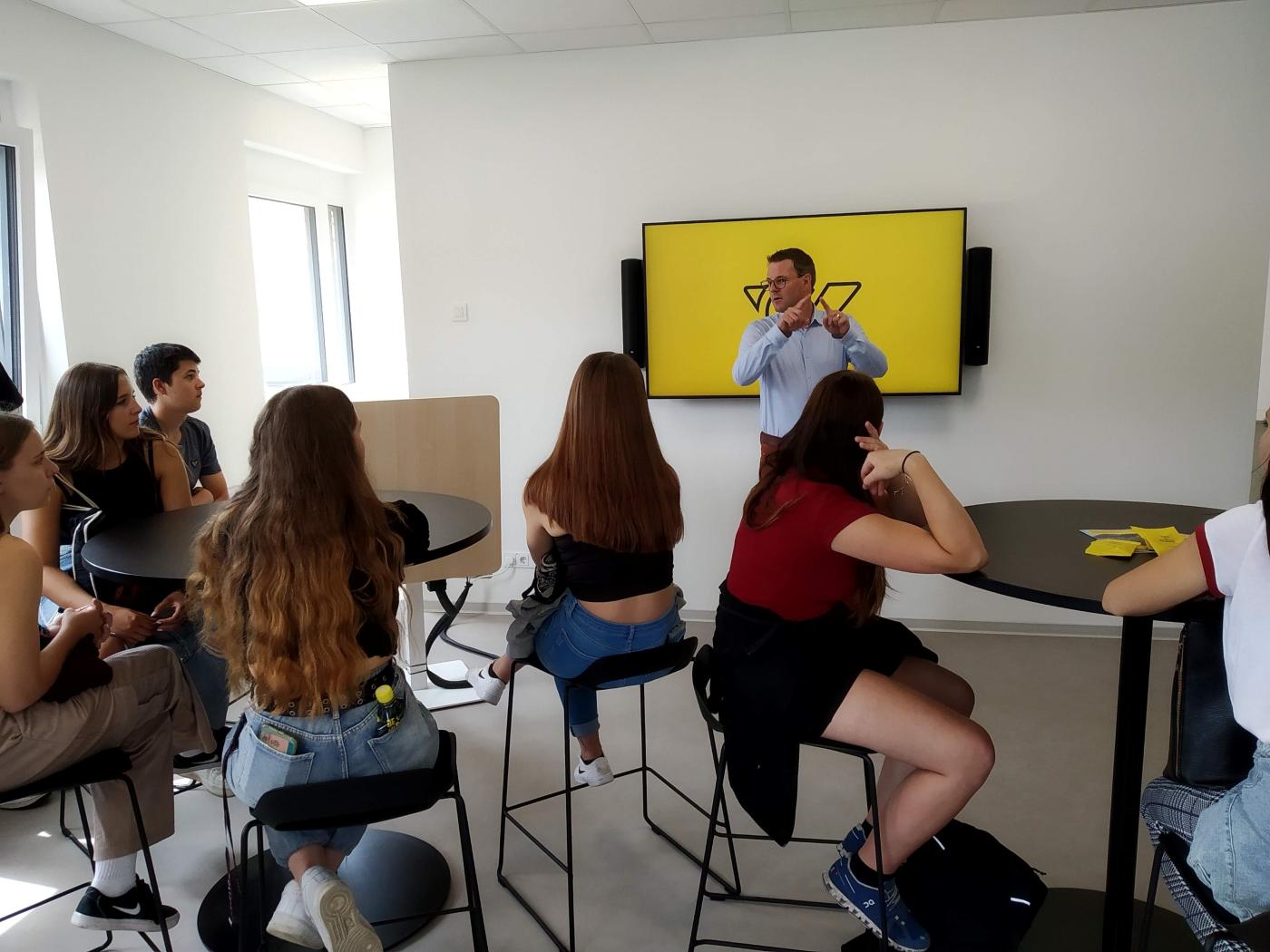 Bild2 Mag. (FH) Christoph Steiner präsentiert uns das Unternehmen!