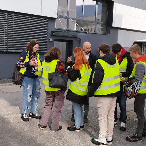 Tyrolit: Start der Führung durch Werk 1