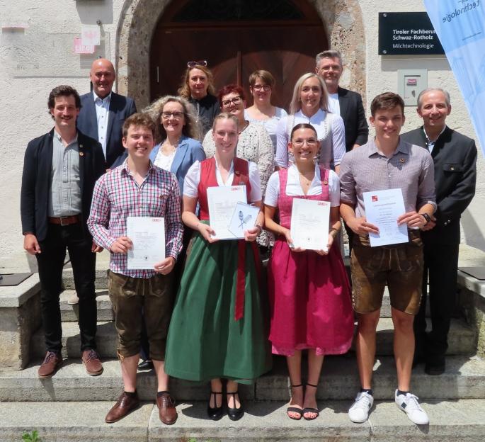 ausgezeichneter Erfolg - Klassenfoto