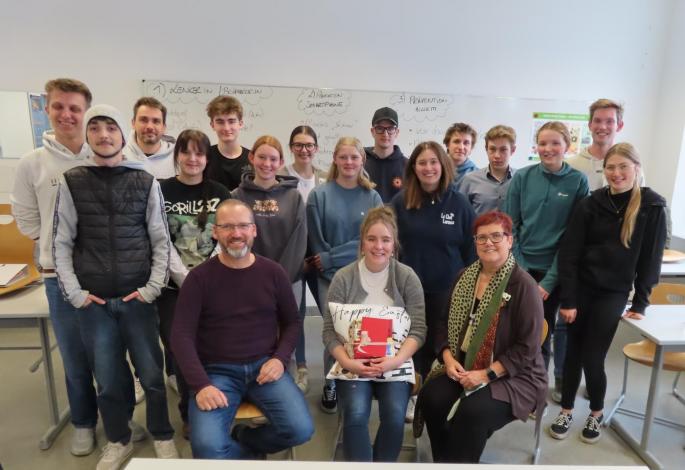 Klassenfoto 2dMT mit Maria Bellinger