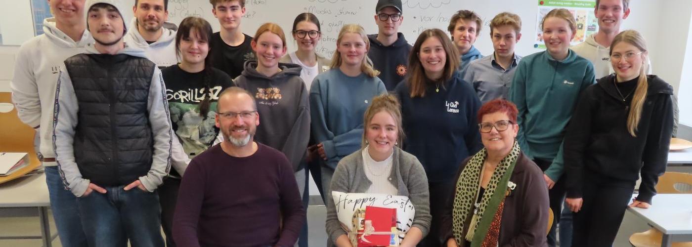 Klassenfoto 2dMT mit Maria Bellinger