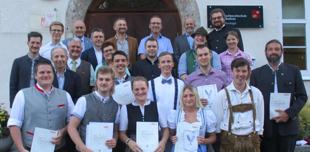 Abschluss mit ausgezeichnetem Erfolg - 3Mc/3Md_2021/22