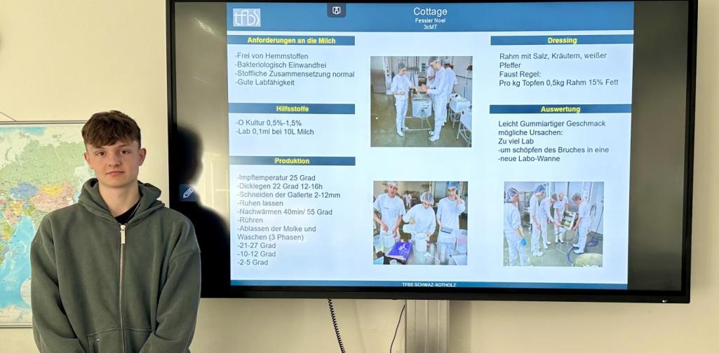 Schüler bei der Präsentation