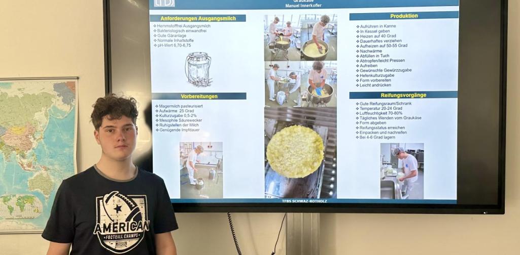 Schüler bei der Präsentation