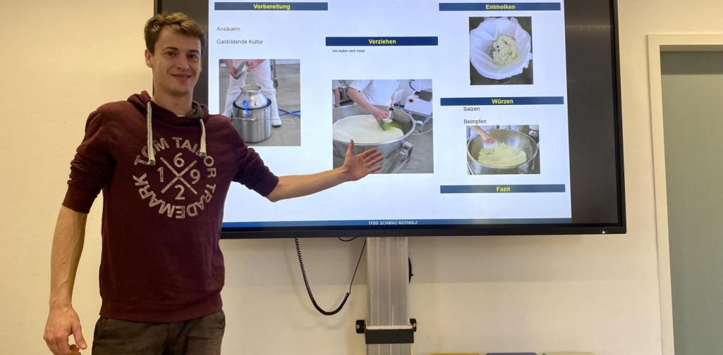 Schüler bei der Präsentation