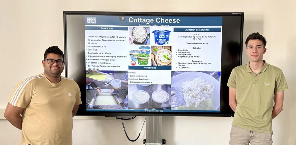 Schüler bei der Präsentation