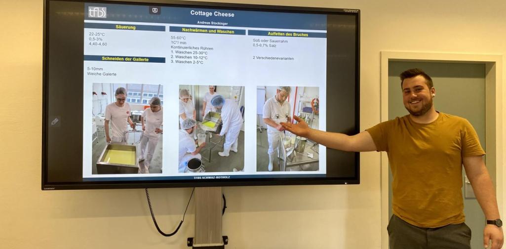 Schüler bei der Präsentation