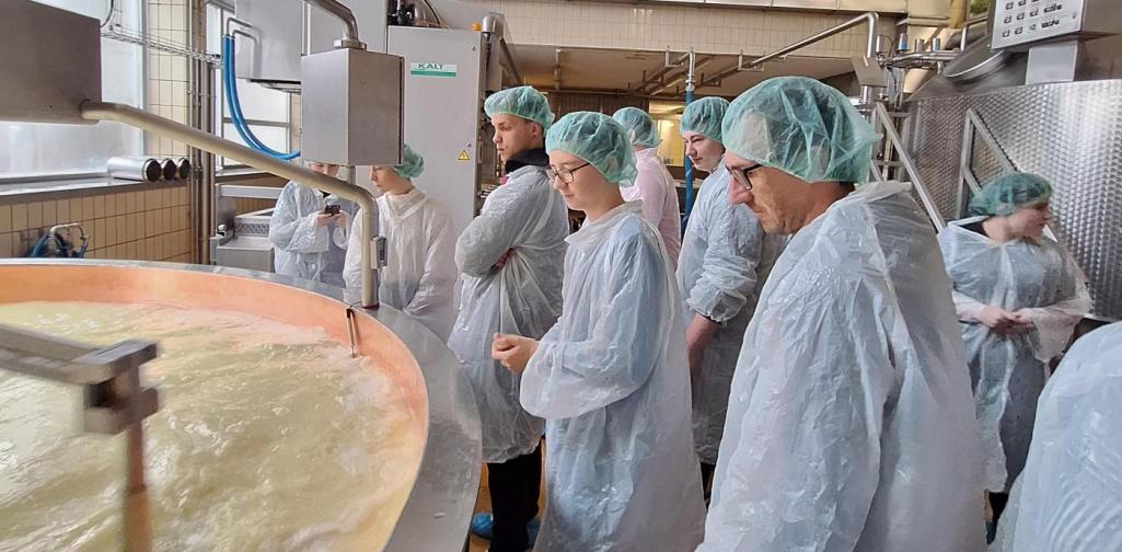 In der Produktion - Heumilchsennerei Fügen 5 In der Produktion - Heumilchsennerei Fügen 5