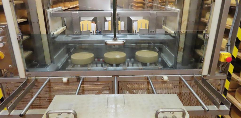 In der Produktion - Heumilchsennerei Fügen 5